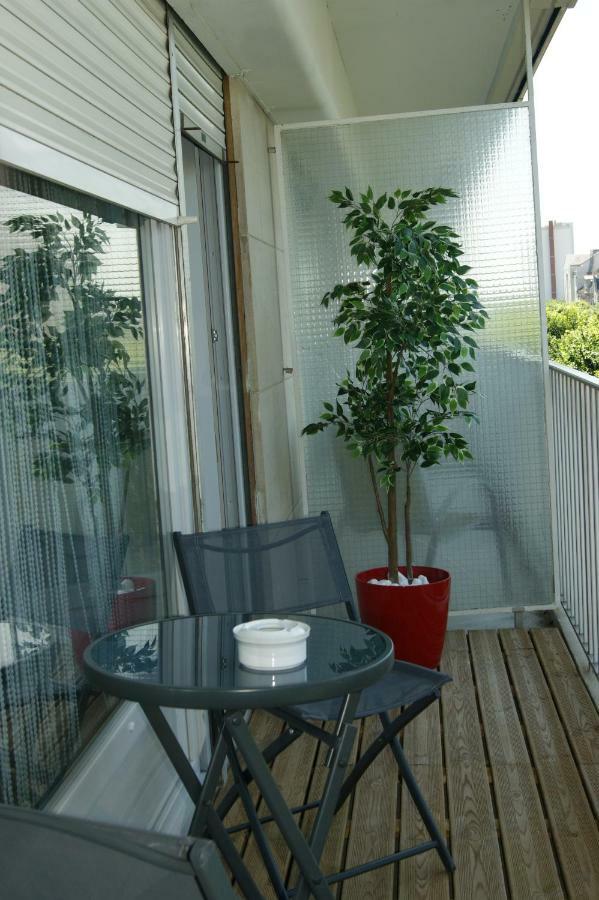 Studio Morgane, proche centre, balcon, linge et ménage Reims Extérieur photo